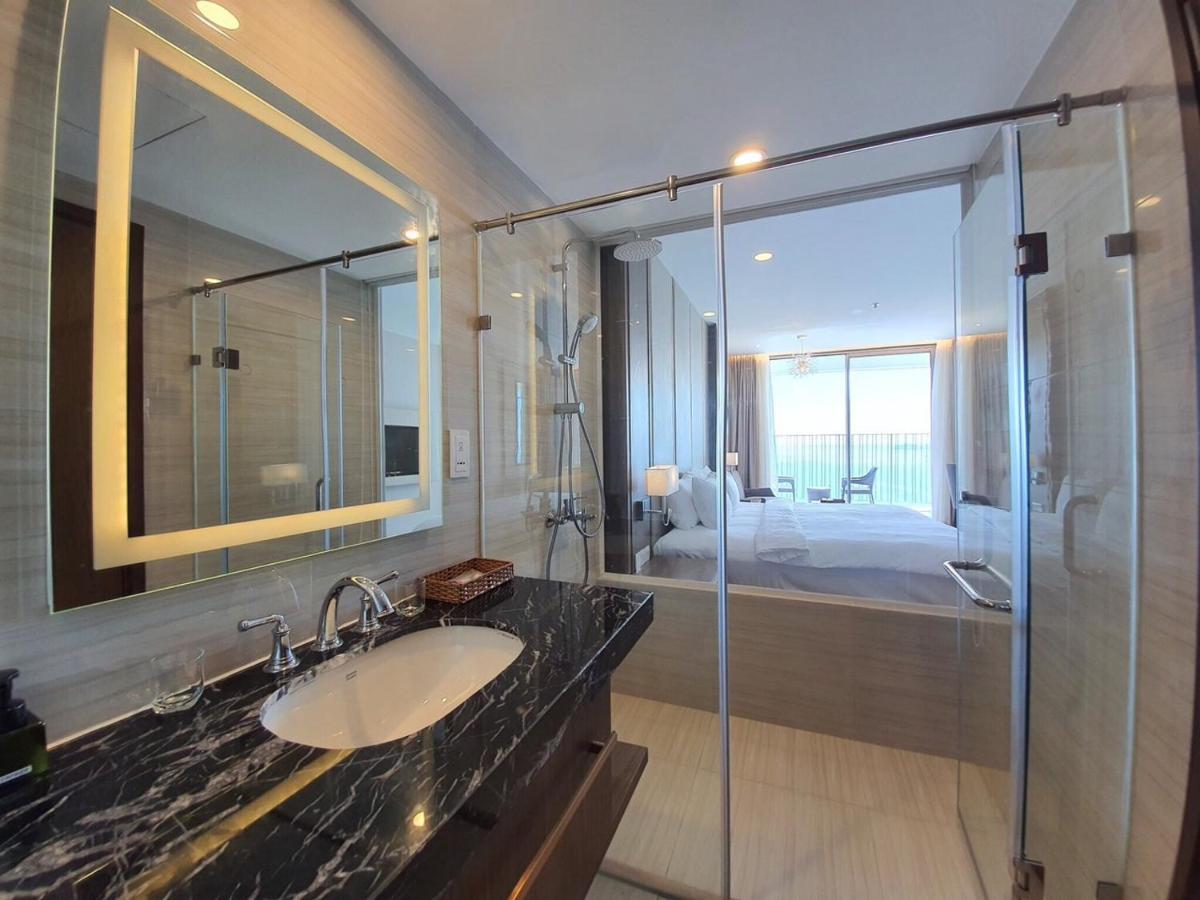 Kn Panorama Beachfront Condotel 나트랑 외부 사진